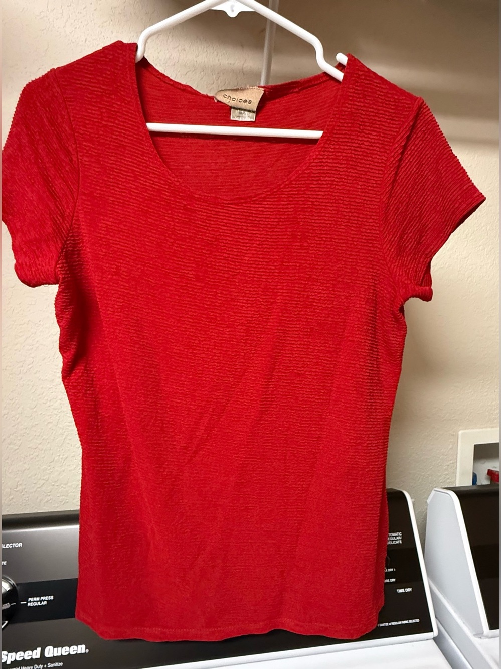 Red Top, Choices brand, Women’s Size Medium, soft & lightweight